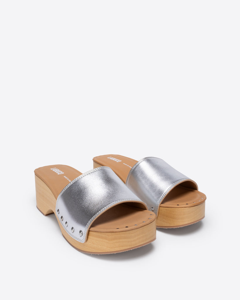 NONNACLOGSILVERP3_threequarter