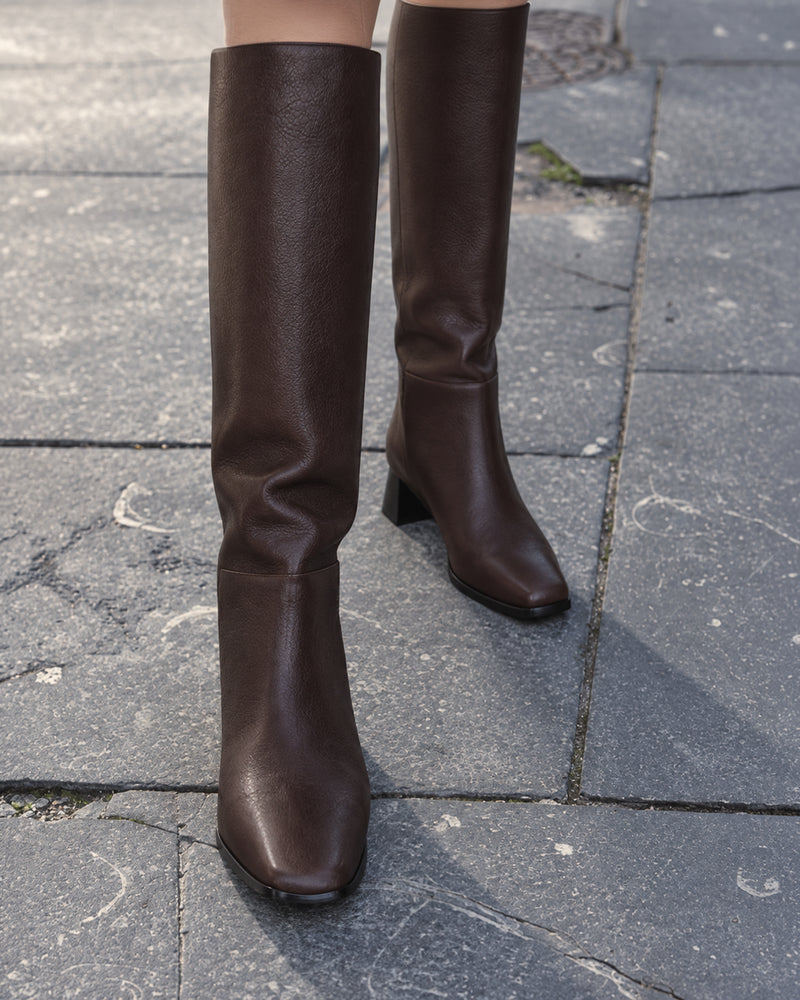 Hugo High Boot Brown