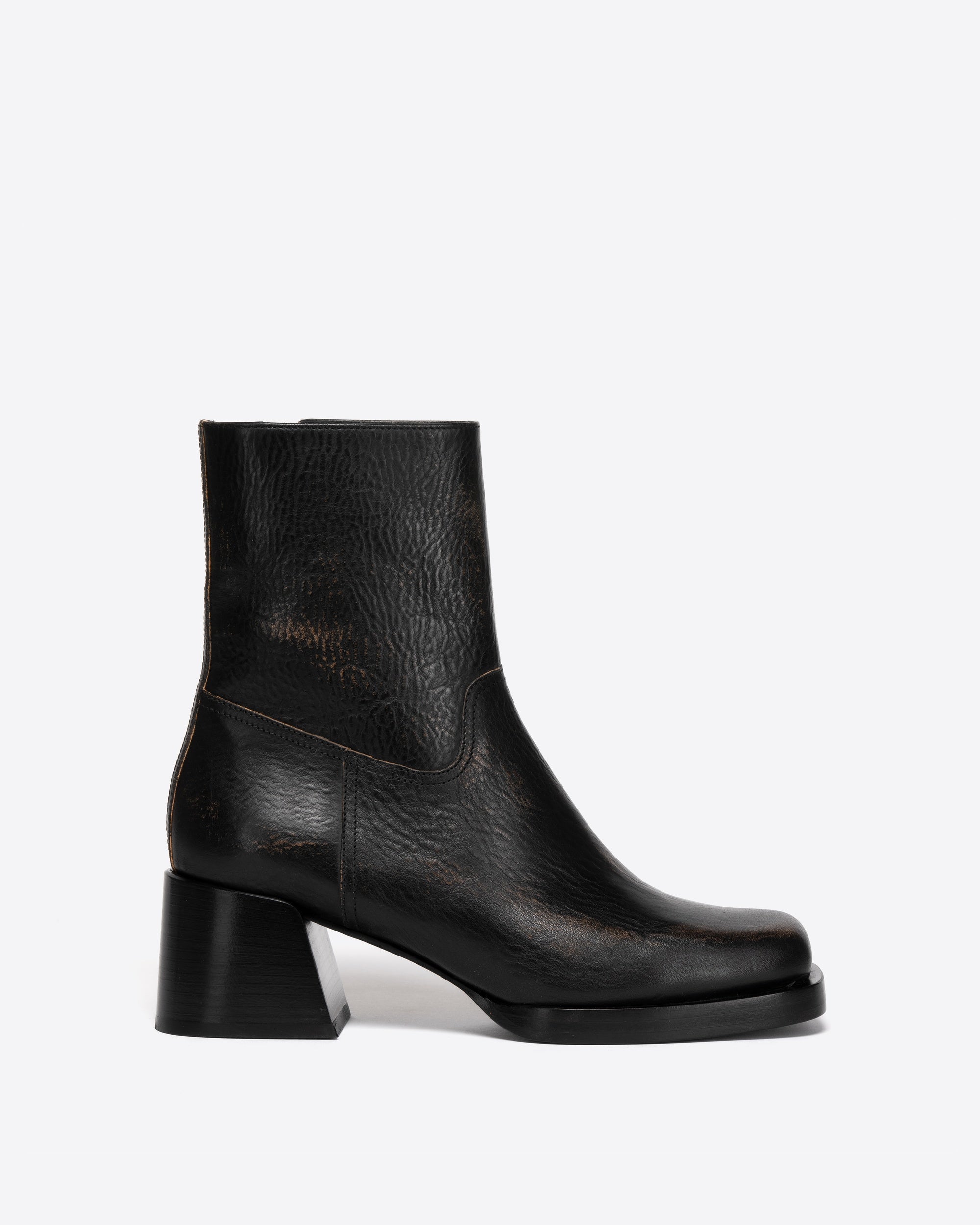 Joan Boot Tumbled Black – Labucq