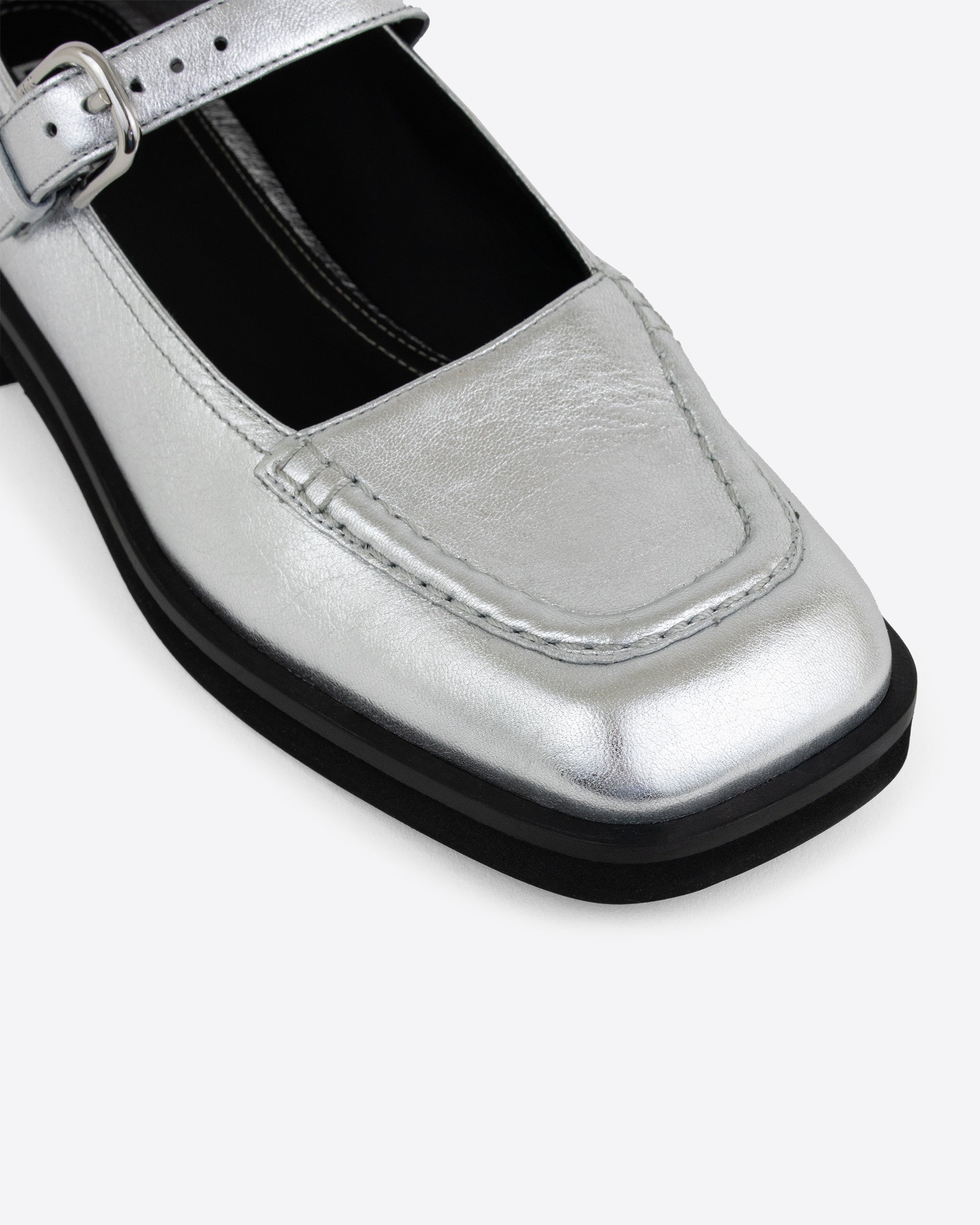 Norman Maryjane Silver – Labucq