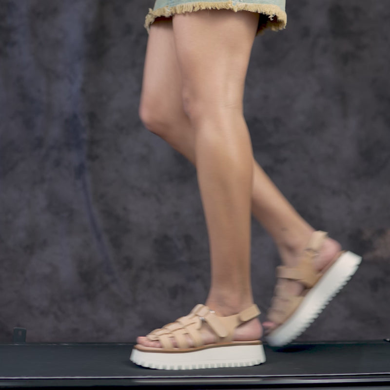 Boomer Tan Suede editorial video preview